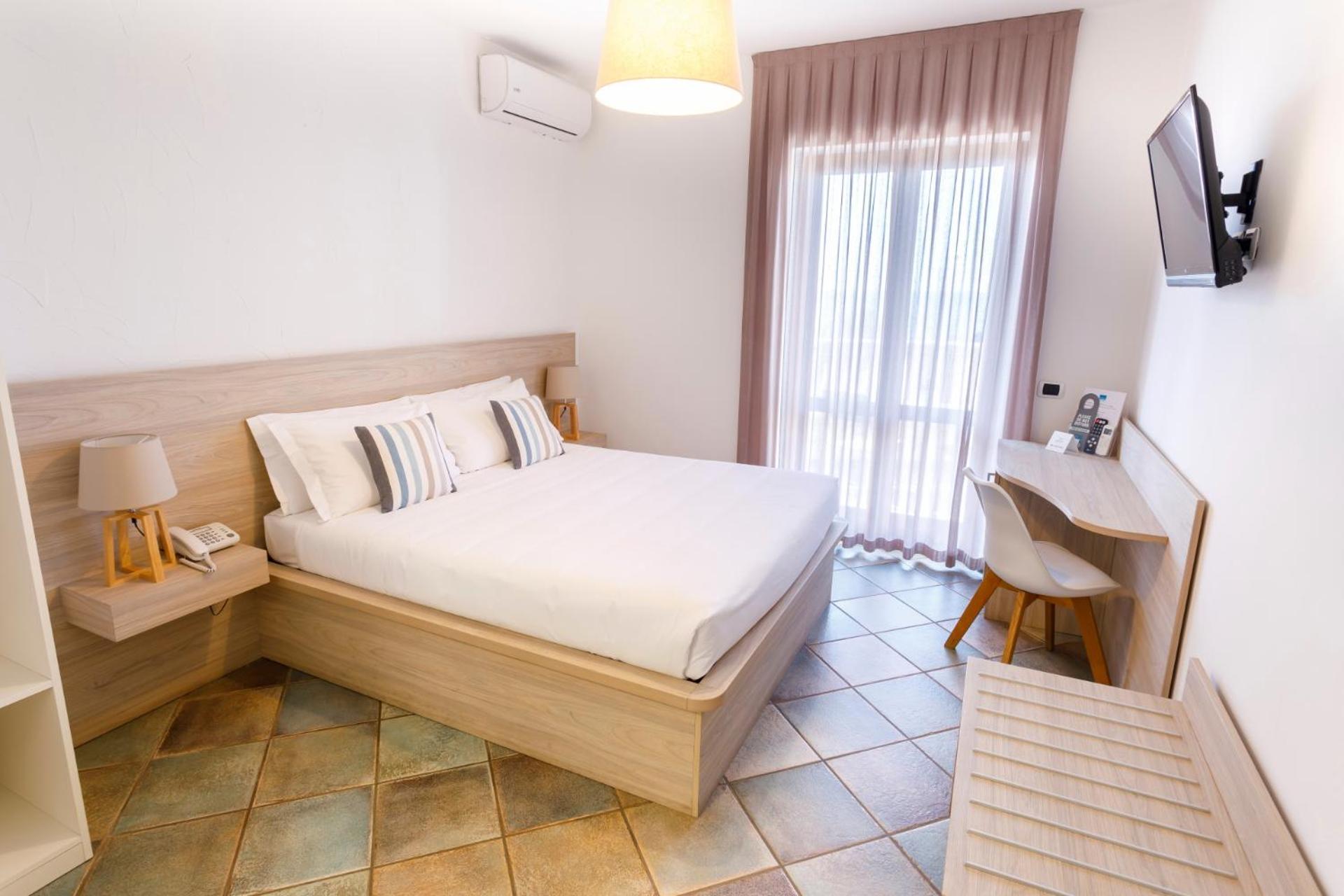 Hotel Corallo Santa Maria al Bagno Luaran gambar
